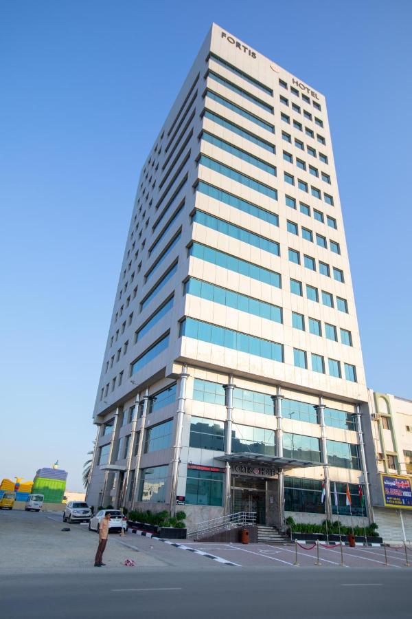 Fortis Hotel Fujairah Exteriör bild