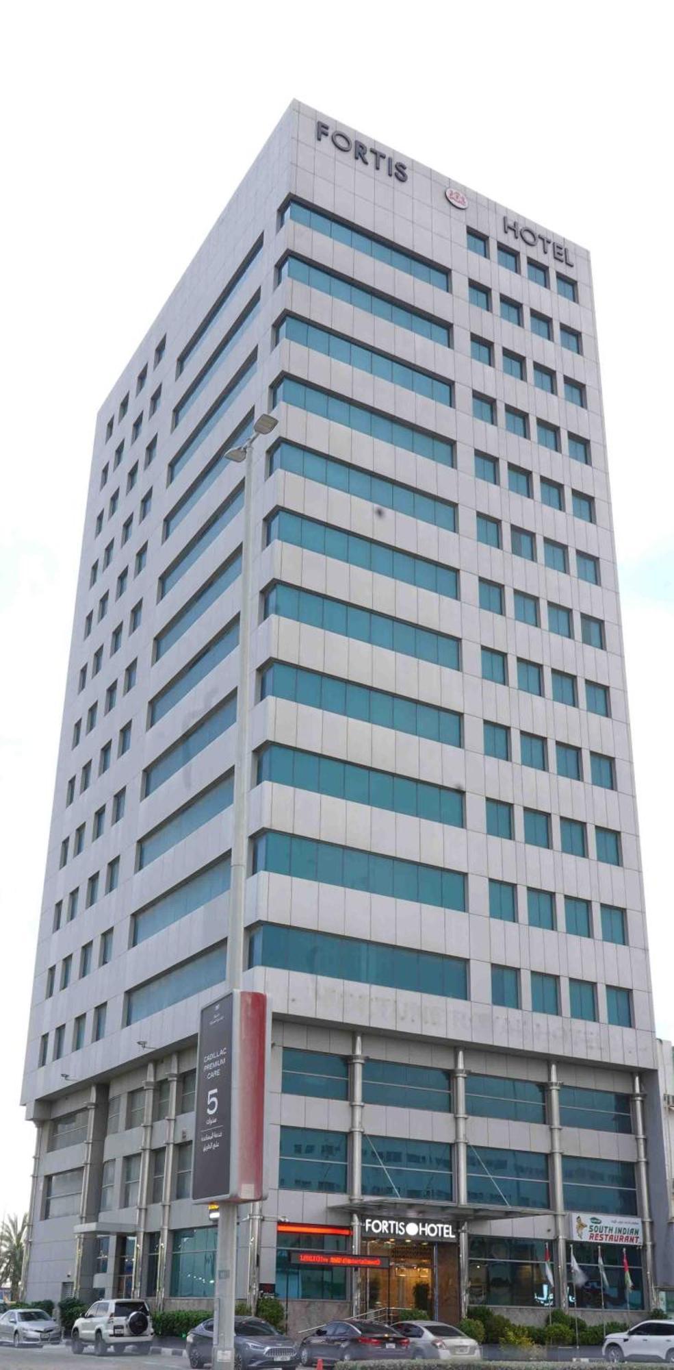 Fortis Hotel Fujairah Exteriör bild