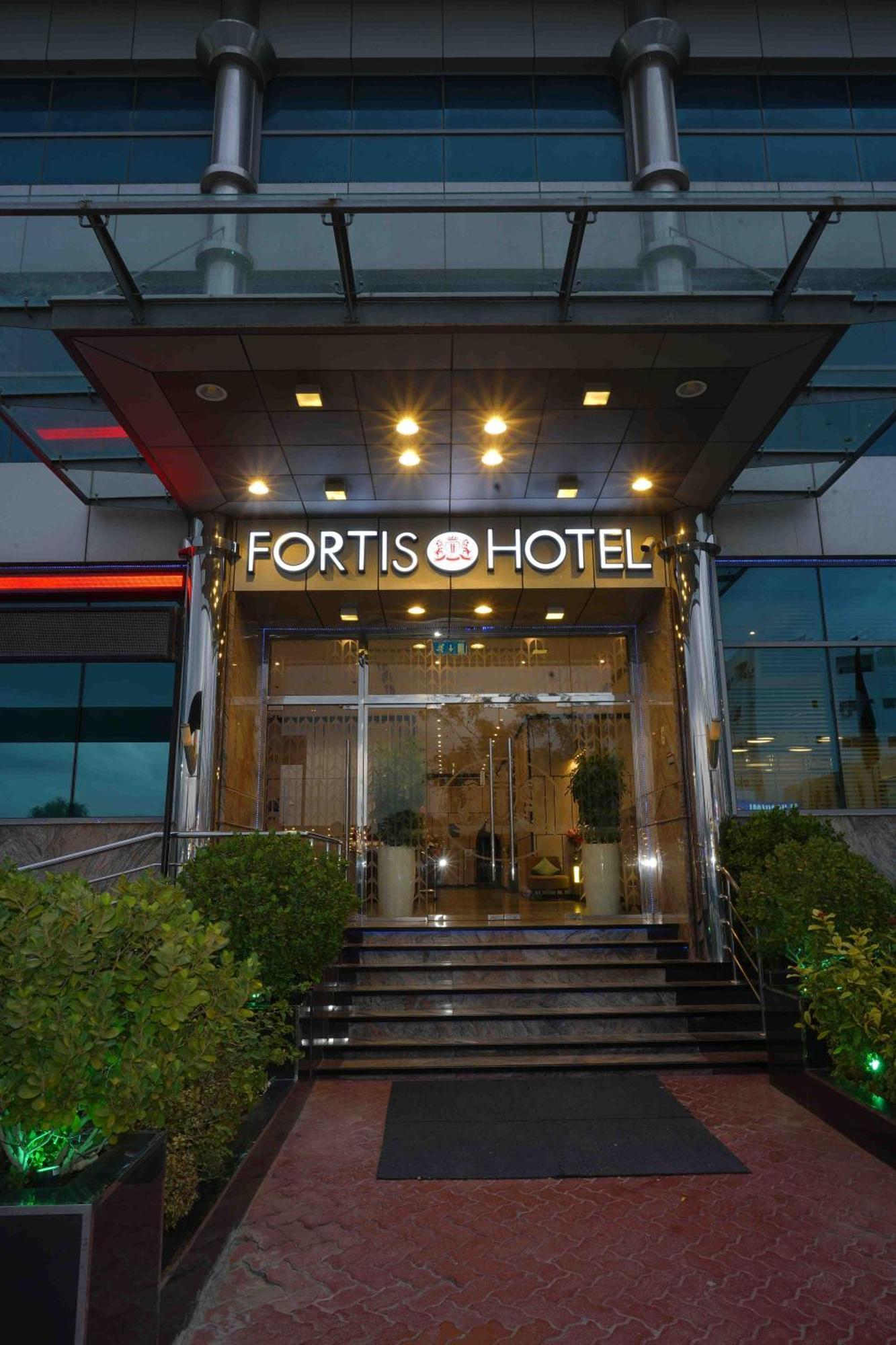 Fortis Hotel Fujairah Exteriör bild