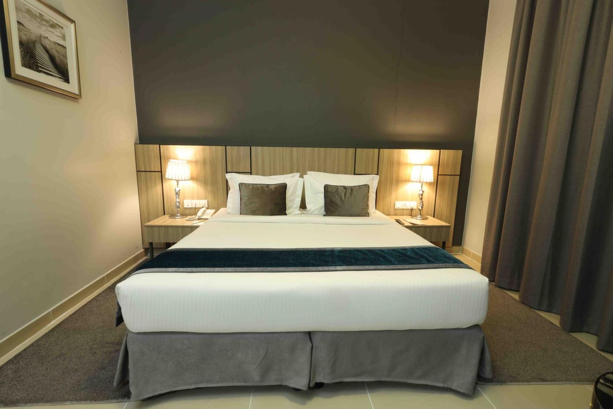 Fortis Hotel Fujairah Exteriör bild