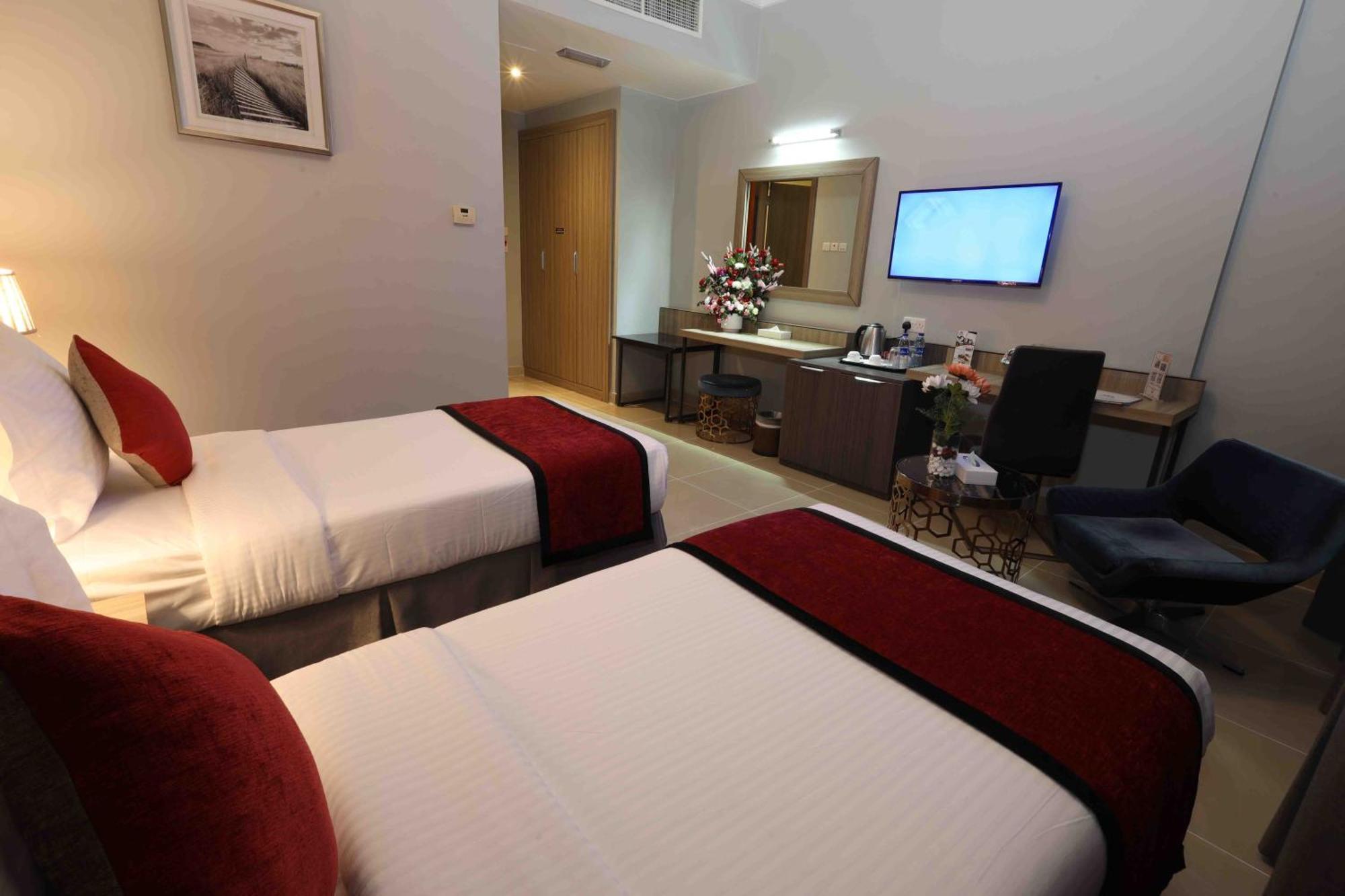 Fortis Hotel Fujairah Exteriör bild